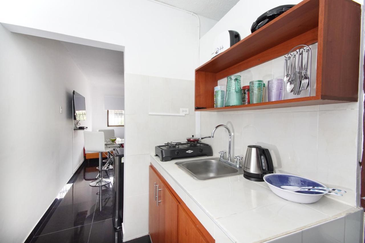 Apartaestudio Gran Ubicacion Y Aire Acondicionado Cali Ngoại thất bức ảnh